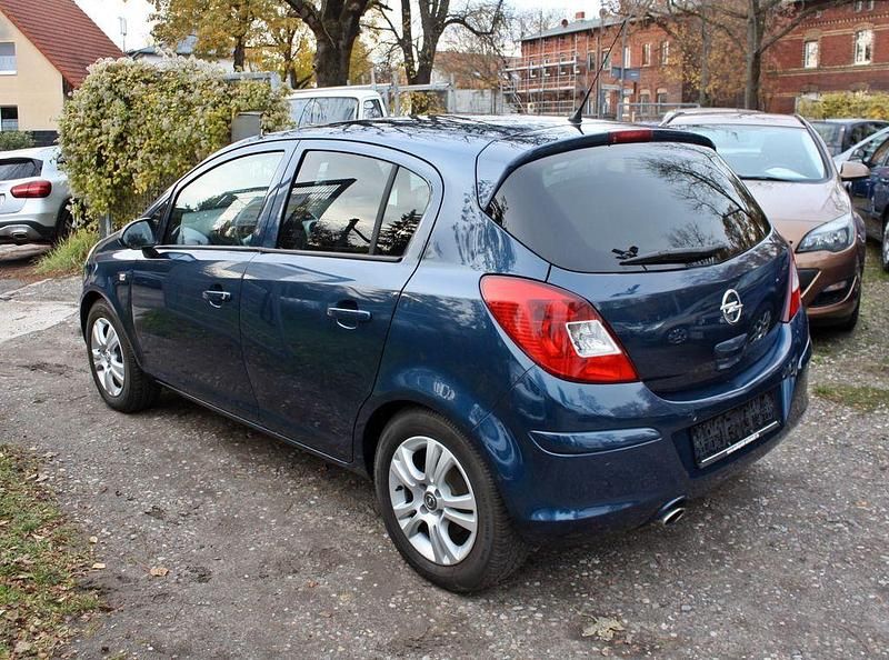 Gebraucht Opel Corsa Satellite 69 PS (50 kW) 2011 Blau Limousine