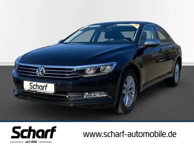 Schwarz Gebraucht 2018 VW Passat Comfortline Limousine | 18.690 € (Superpreis) - Bild 1/4