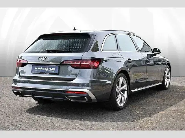 Gebraucht Audi A4 S-Line 204 PS (150 kW) 2022 Daytonagrau perleffekt Kombi