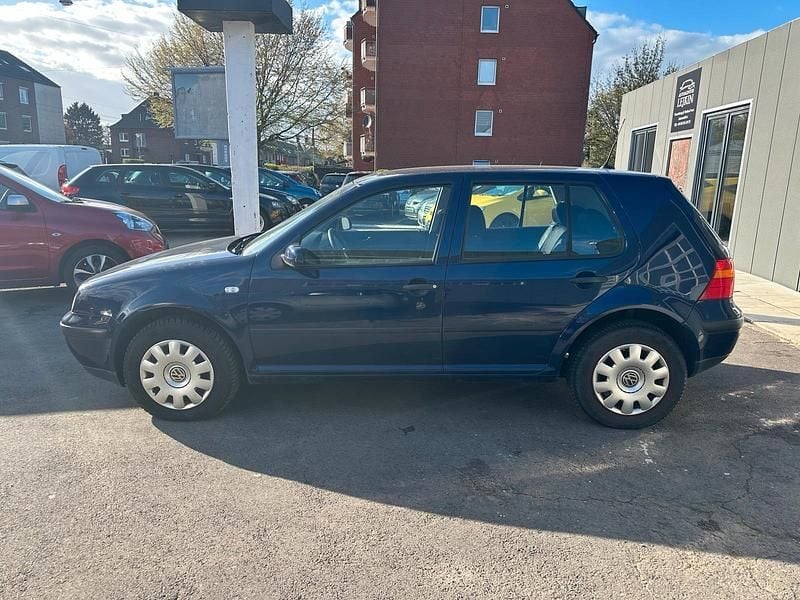 Gebraucht VW Golf IV 101 PS (74 kW) 2002 Blau Limousine