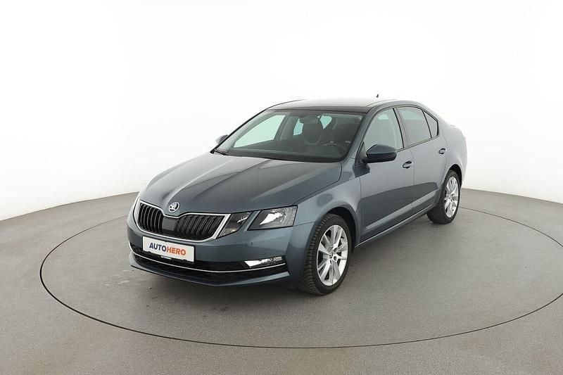 Grau Gebraucht 2018 Skoda Octavia Style Limousine | 14.930 € (Fairer Preis) - Bild 1/3