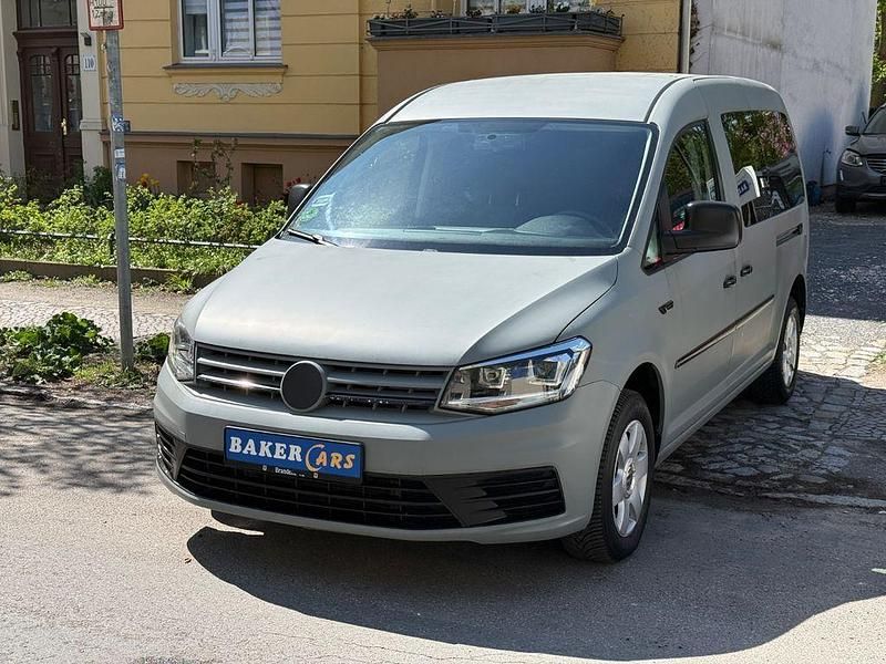 Usata VW Caddy 102 CV (75 kW) 2016 Grigio Monovolume