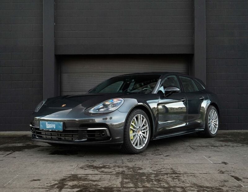 Grau Gebraucht 2019 Porsche Panamera S E-Hybrid Sport Turismo Limousine | 59.899 € (Superpreis) - Bild 1/4