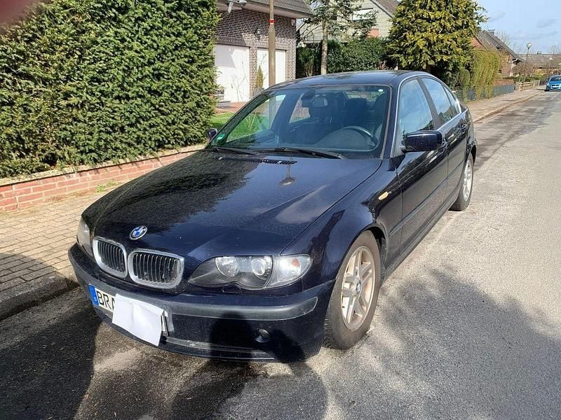 Gebraucht BMW 318 143 PS (105 kW) 2004 Blau Limousine