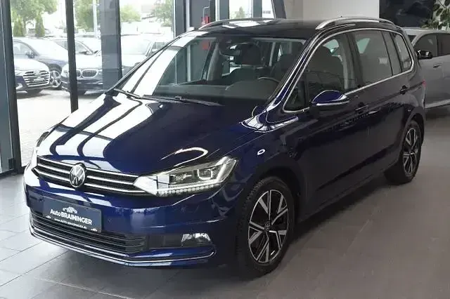 Gebraucht VW Touran Highline 150 PS (110 kW) 2021 Blau Van / Kleinbus