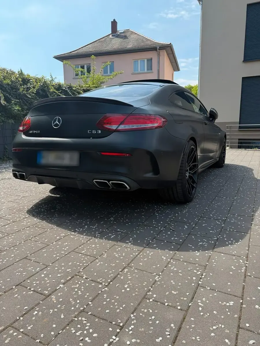 Gebraucht Mercedes C63 AMG AMG 476 PS (350 kW) 2017 Weiß Coupé