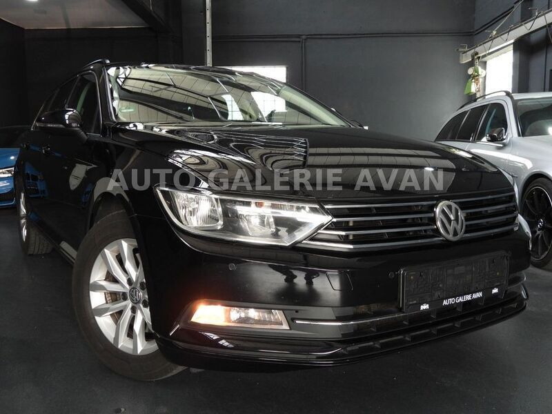 Schwarz Gebraucht 2016 VW Passat Comfortline Kombi | 10.900 € (Fairer Preis) - Bild 1/4