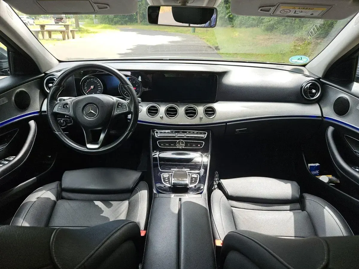 Gebraucht Mercedes E400 333 PS (244 kW) 2017 Silber Kombi