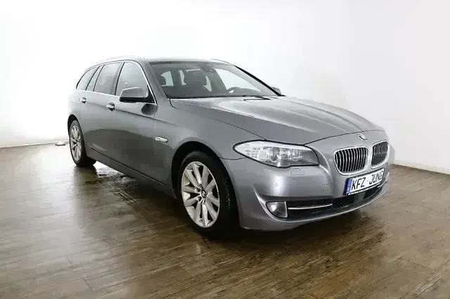 Gebraucht BMW 525 218 PS (160 kW) 2012 Grau Limousine