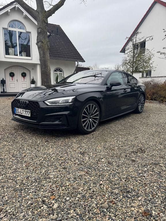 Schwarz Gebraucht 2017 Audi A5 Sportback S-Line Kleinwagen | 23.600 € (Fairer Preis) - Bild 1/4