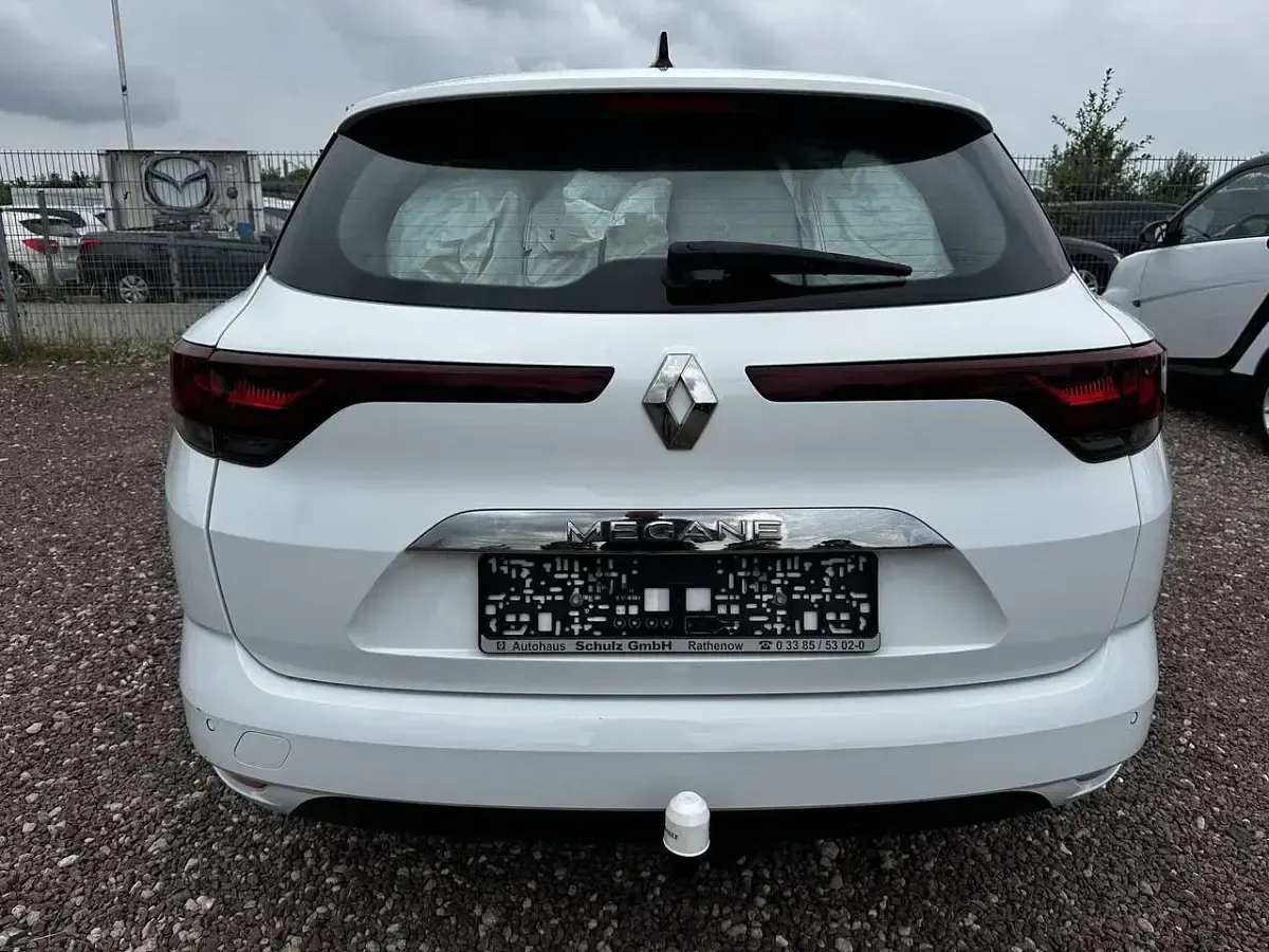 Gebraucht Renault Mégane GrandTour 116 PS (85 kW) 2024 Weiß Kombi