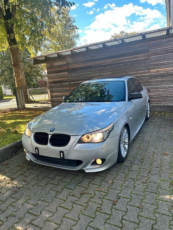 Grau Gebraucht 2008 BMW 523 M Sport Limousine | 5.000 € (Superpreis) - Bild 1/4