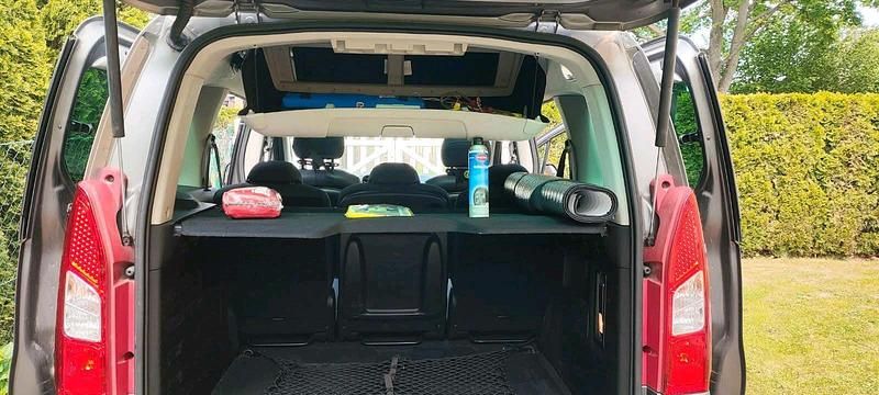 Gebraucht Peugeot TePee 120 PS (88 kW) 2010 Braun Kombi