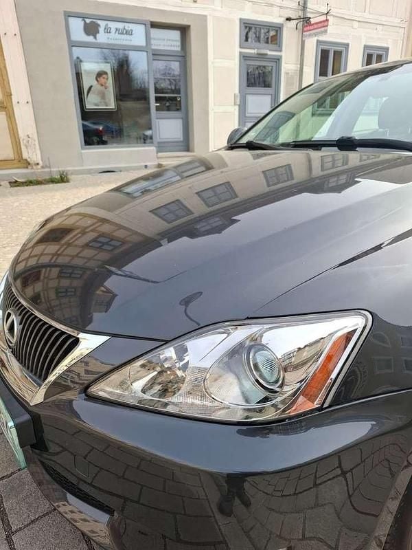 Gebraucht Lexus IS220d 177 PS (130 kW) 2010 Grau Limousine