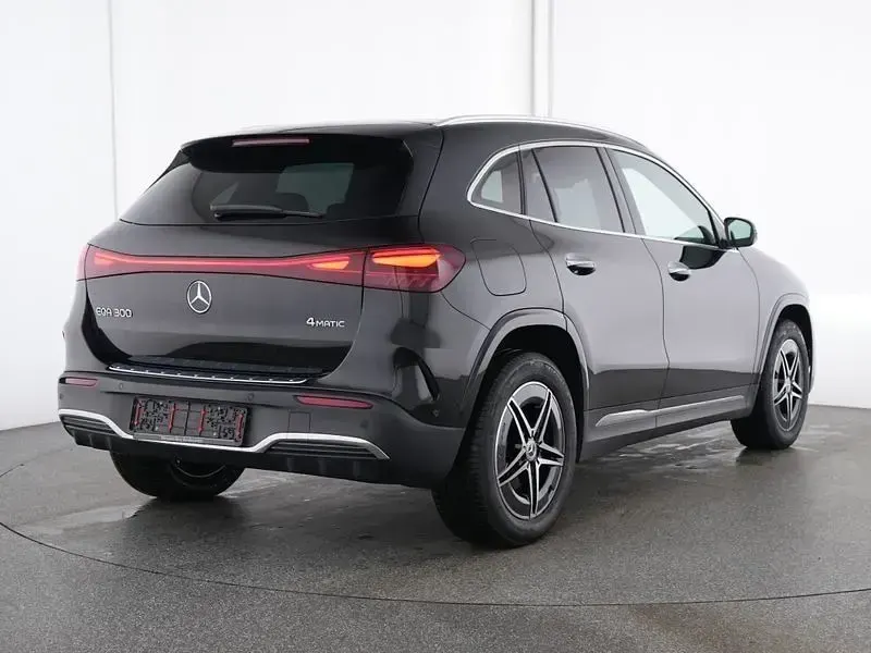 Gebraucht Mercedes EQA300 Advanced Plus 168 kW (229 PS) 2025 Lack kosmosschwarz SUV
