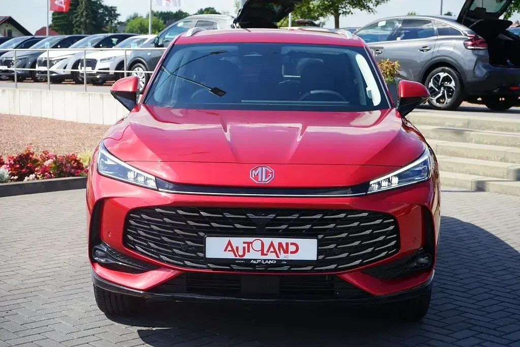 Neu MG HS Luxury 170 PS (125 kW) 2025 Rot SUV