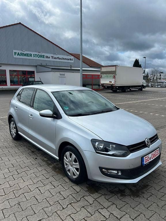 Gebraucht VW Polo Team 86 PS (63 kW) 2010 Silber Kleinwagen
