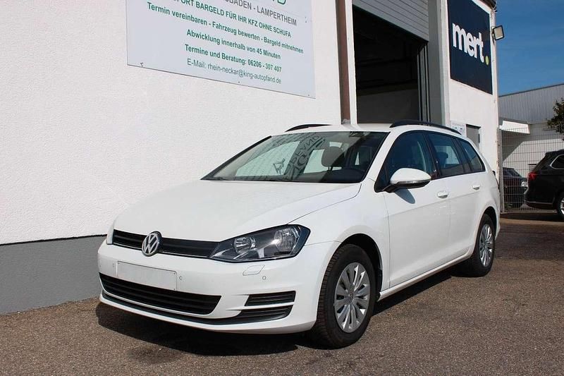 Pure white Gebraucht 2016 VW Golf VII Trendline Kombi | 7.790 € (Guter Preis) - Bild 1/4