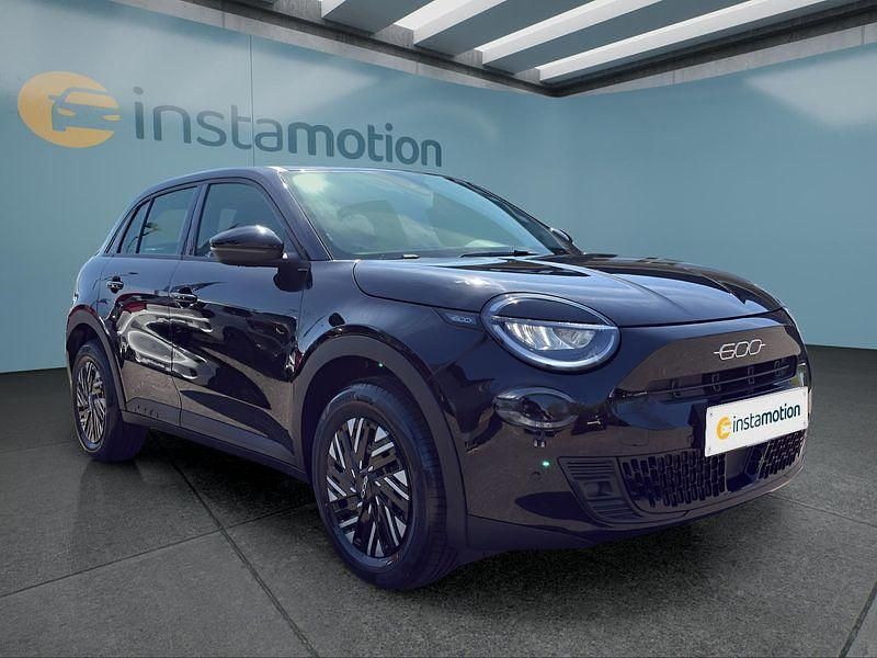 Schwarz Neu 2025 Fiat 600E Kleinwagen | 30.749 € (Guter Preis) - Bild 1/4