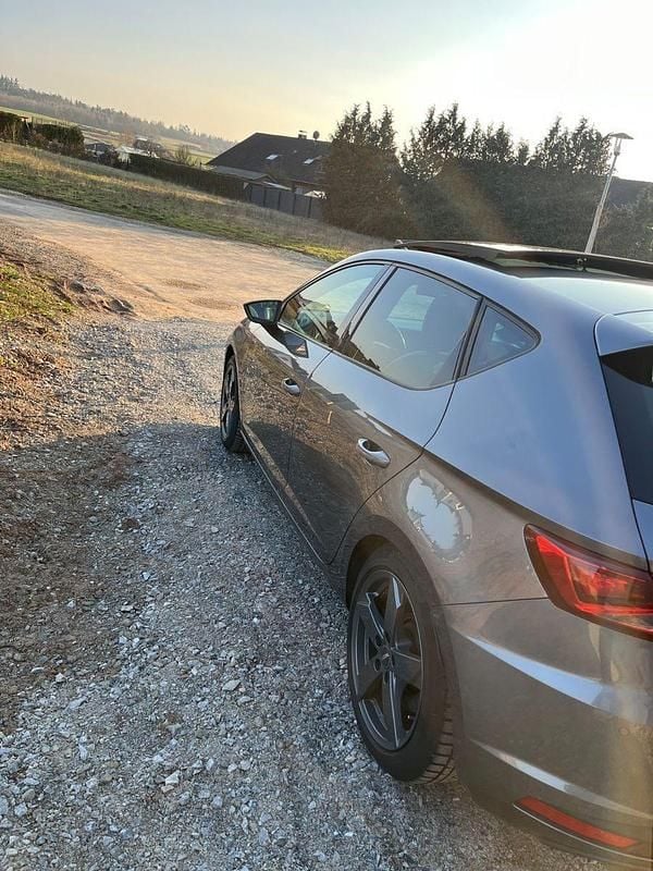 Second-hand Seat Leon CUPRA 280 CP (205 kW) 2016 Gri Berlinǎ