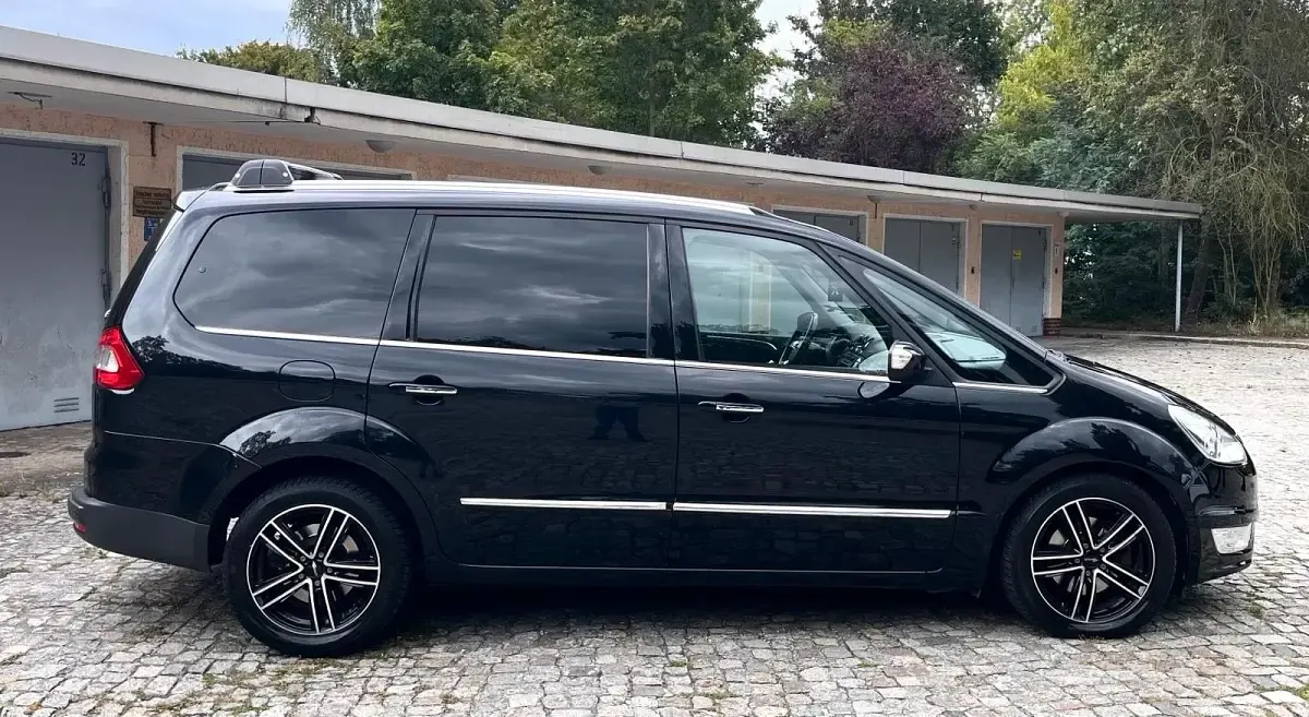 Gebraucht Ford Galaxy Titanium 140 PS (102 kW) 2013 Schwarz Van / Kleinbus
