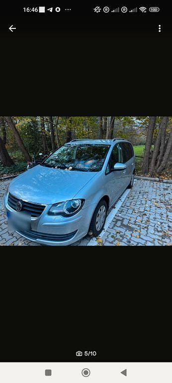 Silber Gebraucht 2010 VW Touran Freestyle Van / Kleinbus | 3.200 € (Superpreis) - Bild 1/4