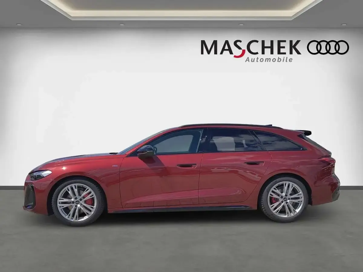 Gebraucht Audi A5 Ambiente 204 PS (150 kW) 2025 Grenadinerot metallic Kombi