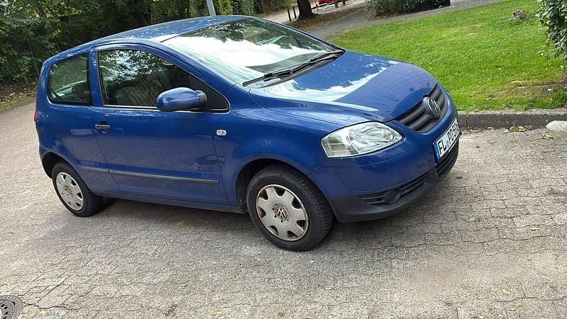 Blau Gebraucht 2005 VW Fox Kleinwagen | 300 € (Superpreis) - Bild 1/4