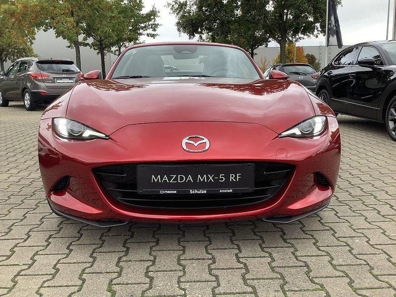 Neu Mazda MX5 Exclusive-Line 132 PS (97 kW) 2025 Soul red crystal m Cabrio