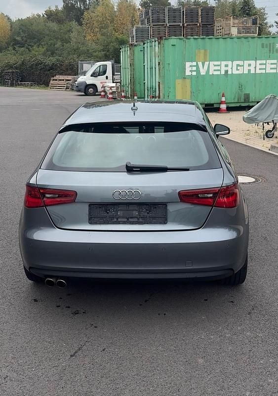 Gebraucht Audi A3 Ambition 122 PS (89 kW) 2013 Grau Kleinwagen