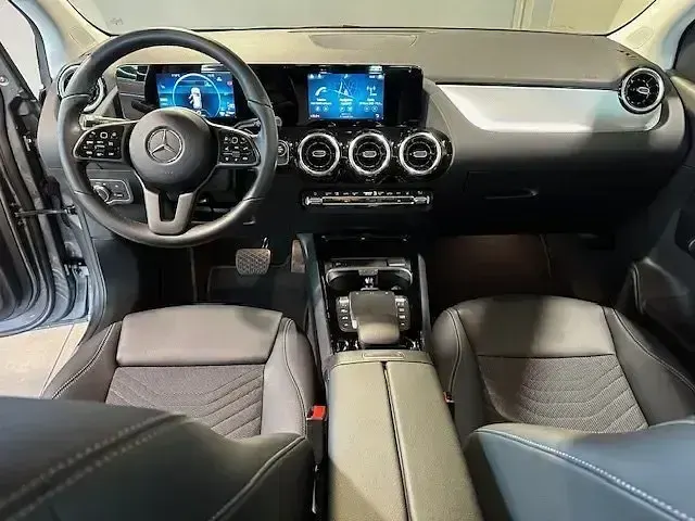 Gebraucht Mercedes B250e Style 218 PS (160 kW) 2022 Andere Kleinwagen