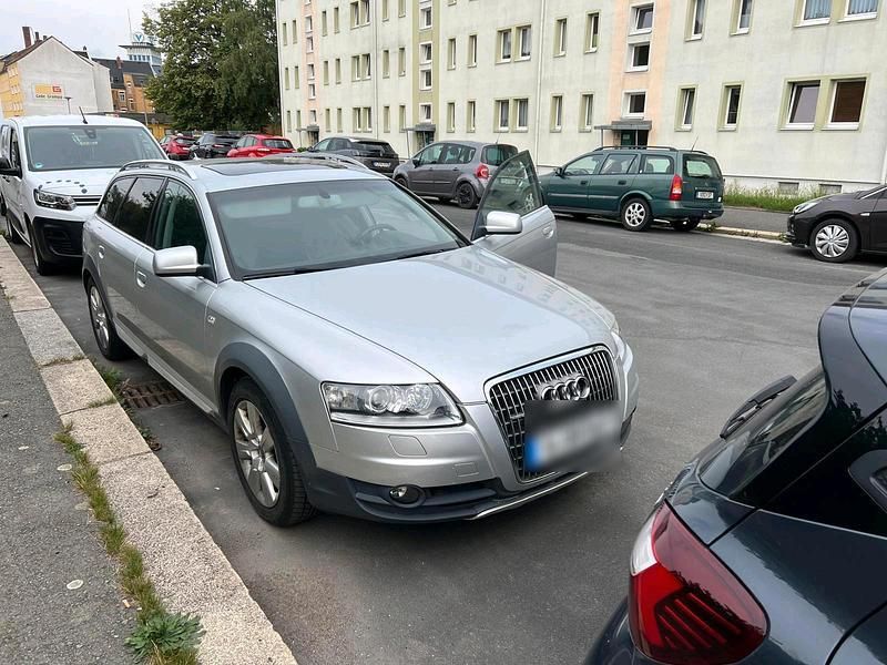 Silber Gebraucht 2006 Audi A6 Allroad Kombi | 6.500 € - Bild 1/4