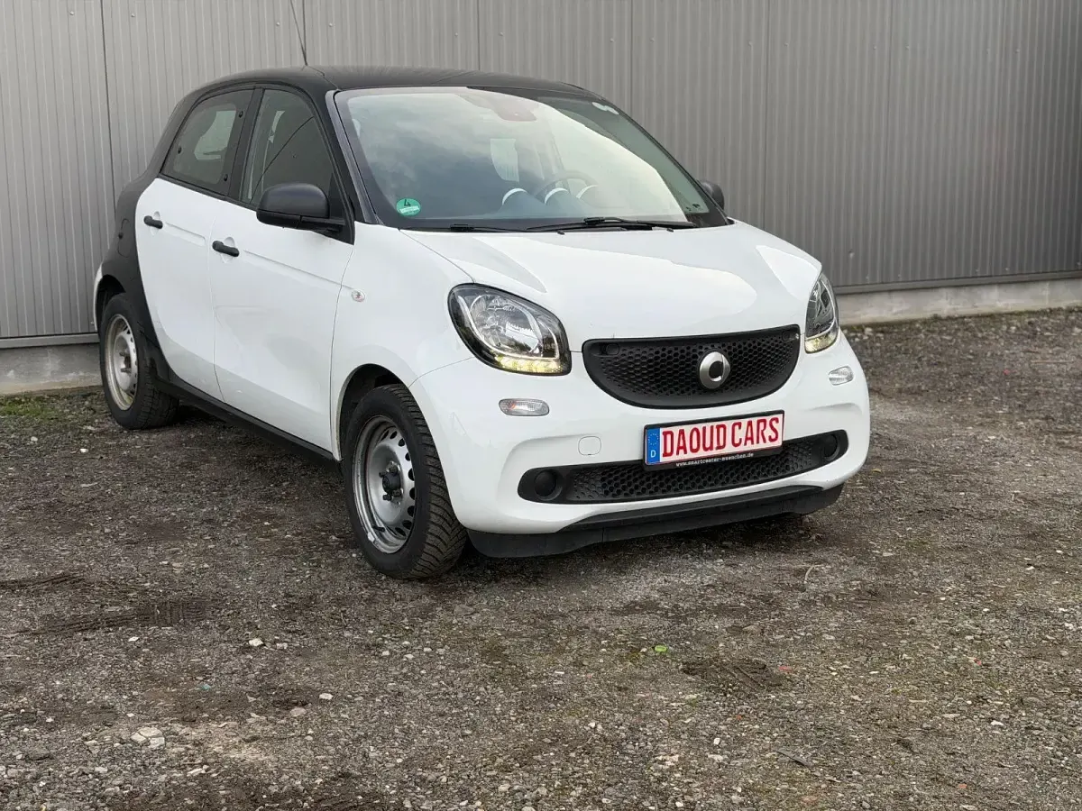 Occasion Smart ForFour Basis 71 PK (52 kW) 2019 Zwart Hatchback