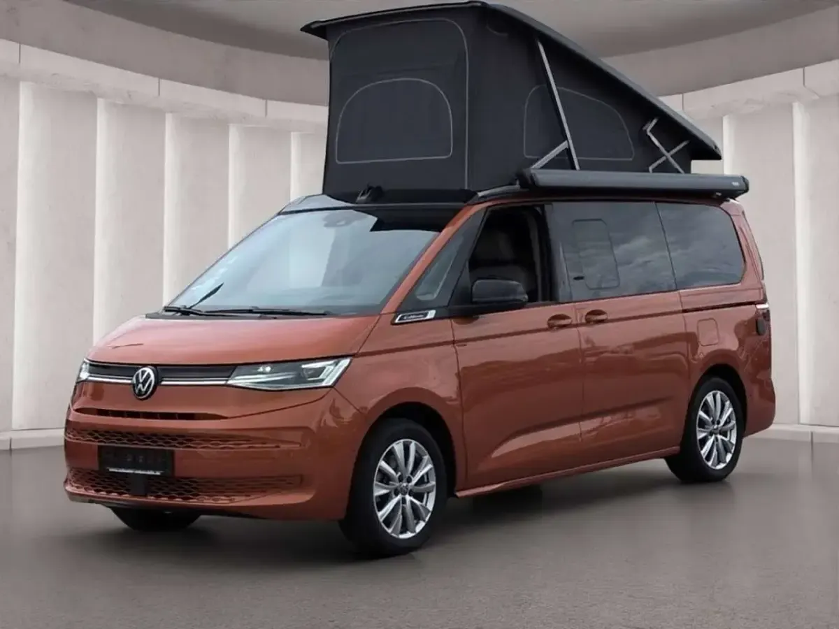 Gebraucht VW T7 California 245 PS (180 kW) 2025 Energetic orange metallic Van