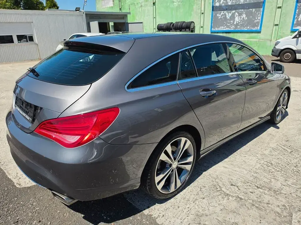 Gebraucht Mercedes CLA180 122 PS (89 kW) 2016 Grau Coupé