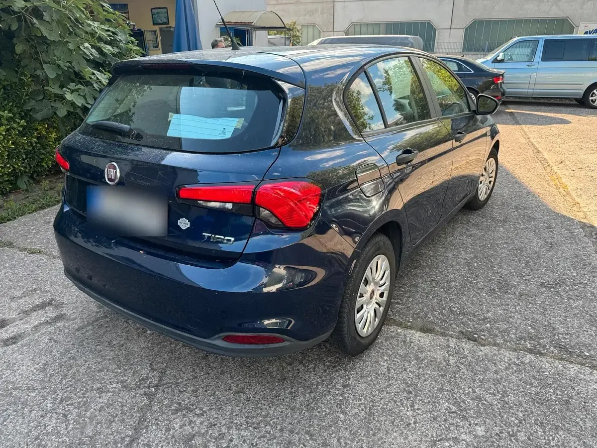 Gebraucht Fiat Tipo 95 PS (69 kW) 2016 Blau Kombi