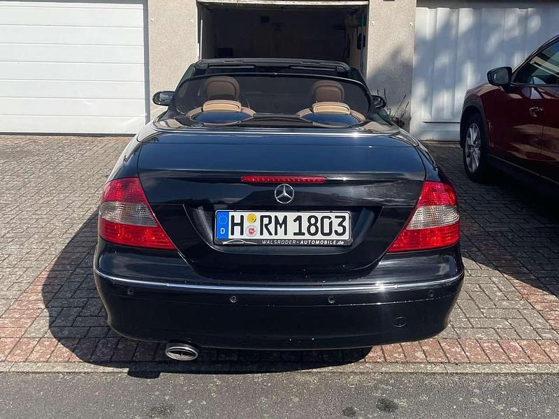 Gebraucht Mercedes CLK320 Avantgarde 224 PS (164 kW) 2006 Schwarz Cabrio