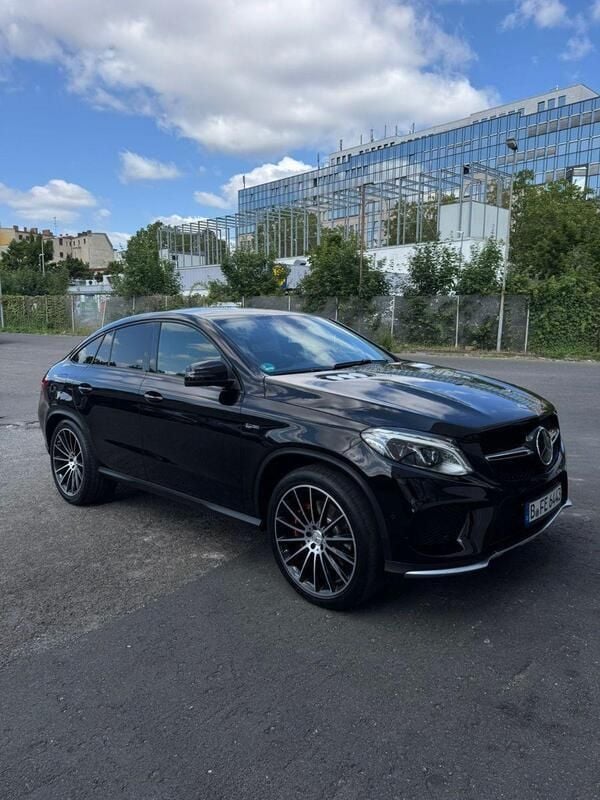 Schwarz Gebraucht 2019 Mercedes GLE43 AMG AMG Coupé | 41.800 € (Fairer Preis) - Bild 1/4