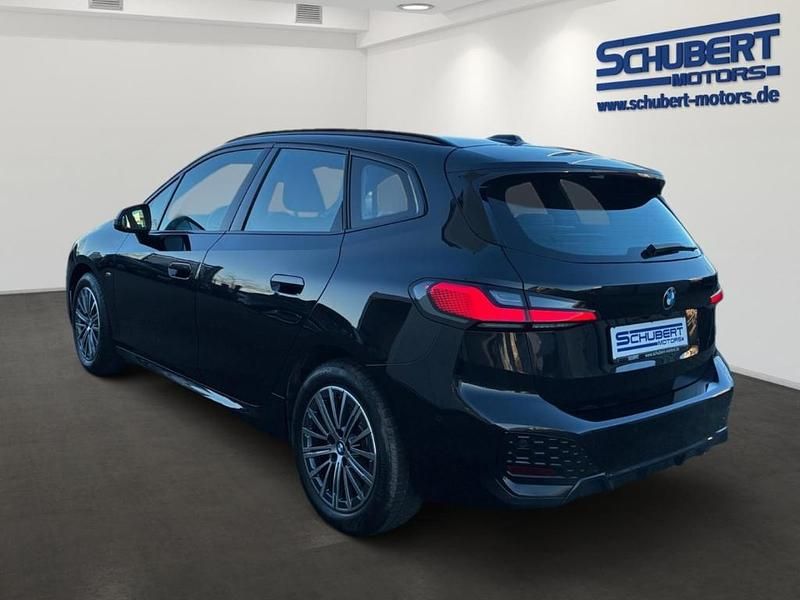 Gebraucht BMW 223 Active Tourer Shadowline 204 PS (150 kW) 2023 Saphirschwarz metallic Van / Kleinbus