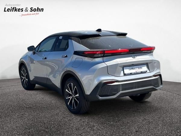 Neu Toyota C-HR 152 PS (111 kW) 2025 Silber (silver metallic (1l0)/ black (202)) SUV
