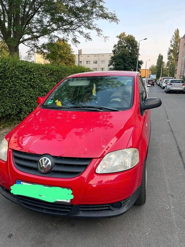 Rot Gebraucht 2005 VW Fox Kleinwagen | 900 € (Guter Preis) - Bild 1/4