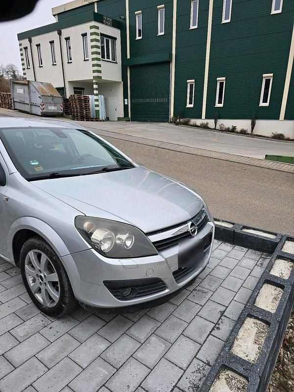 Grau Gebraucht 2007 Opel Astra Kombi | 699 € (Superpreis) - Bild 1/3