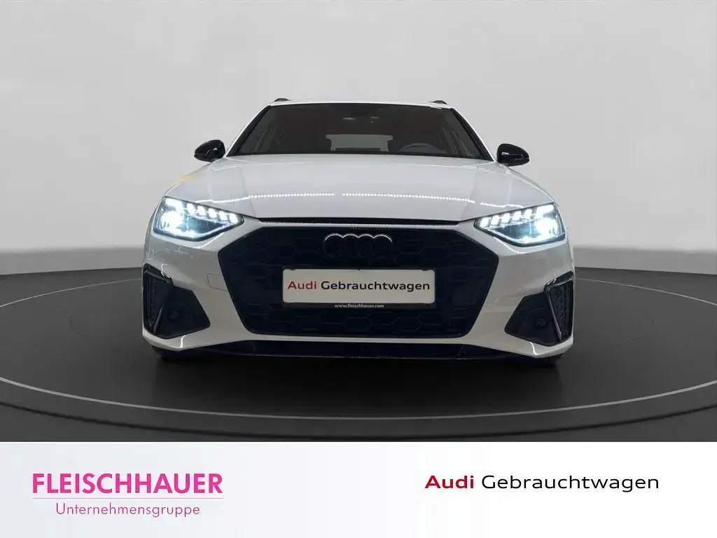 Gebraucht Audi A4 Business 204 PS (150 kW) 2023 Weiss Kombi