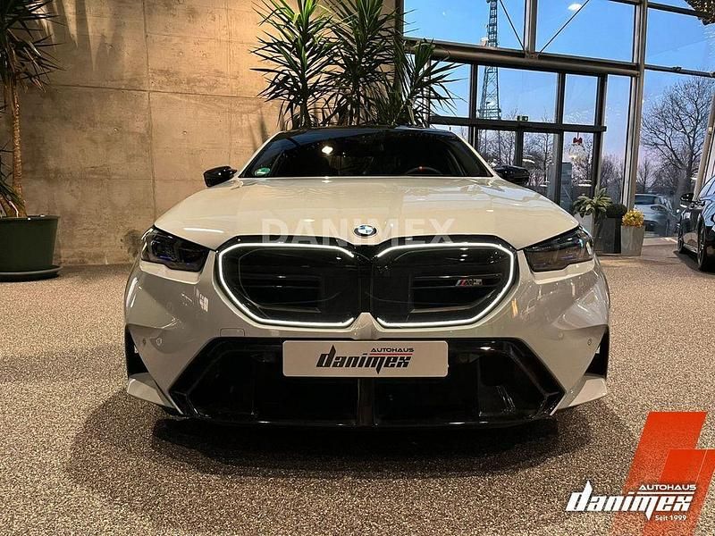 Gebraucht BMW M5 Performance 727 PS (534 kW) 2025 Grau Limousine