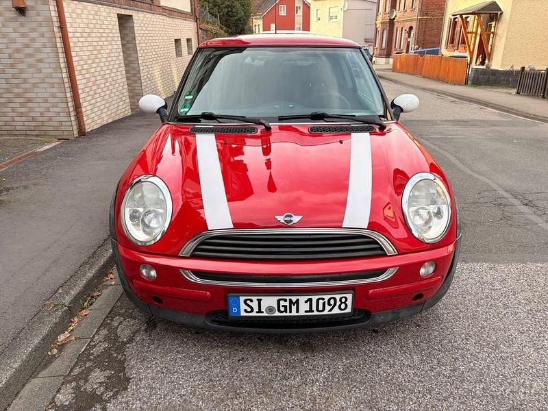 Usado Mini ONE 90 HP (66 kW) 2002 Vermelho Citadino