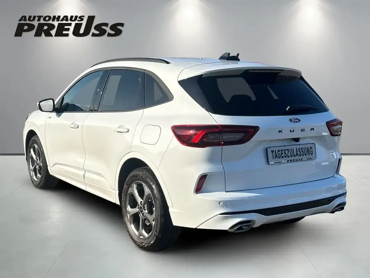 Neu Ford Kuga ST-Line 186 PS (136 kW) 2025 Weiss SUV