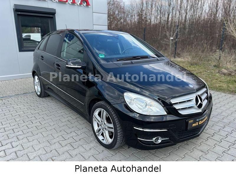 Gebraucht Mercedes B200 136 PS (100 kW) 2010 Schwarz Van / Kleinbus