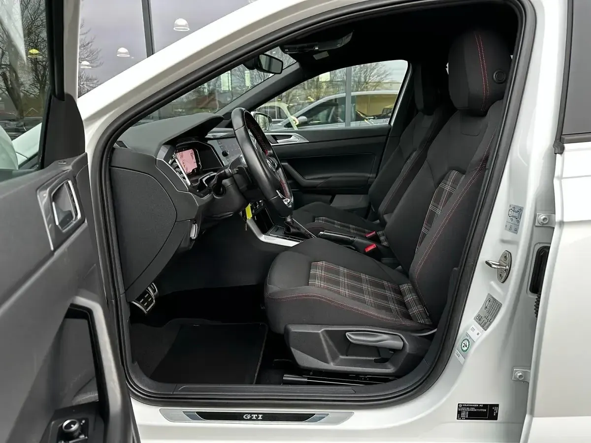 Gebraucht VW Polo GTI 200 PS (147 kW) 2019 Weiß Kleinwagen