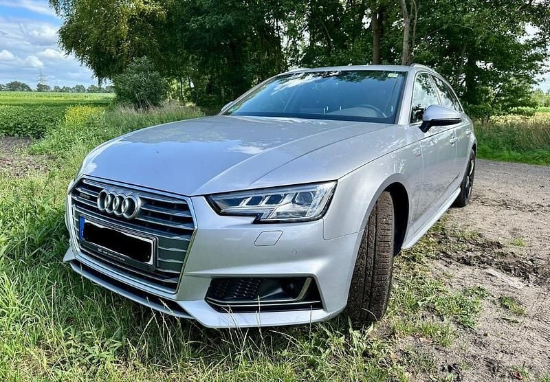 Silber Gebraucht 2016 Audi A4 Sport Kombi | 14.500 € (Etwas zu teuer) - Bild 1/4