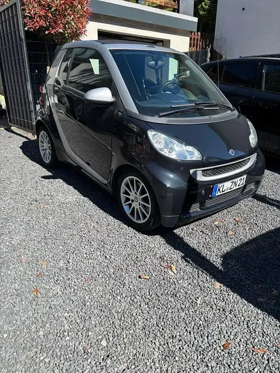 Gebraucht Smart ForTwo Cabrio 71 PS (52 kW) 2012 Schwarz Cabrio